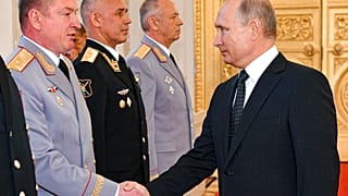 General Alexander Lapin mit Russlands Präsident Wladimir Putin
