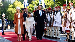 Ο βασιλιάς της Ολλανδίας Γουλιέλμο-Αλέξανδρο και η βασίλισσα Μάξιμα έγιναν δεκτοί από την ΠτΔ
