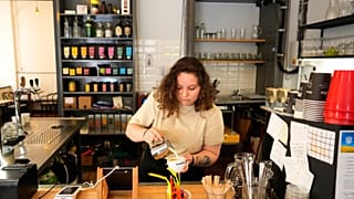 Çekya'nın başkenti Prag'da bir kafe