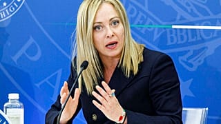 Italiens neue Regierung beschließt die Aussetzung der Impfpflicht im Gesundheitswesen