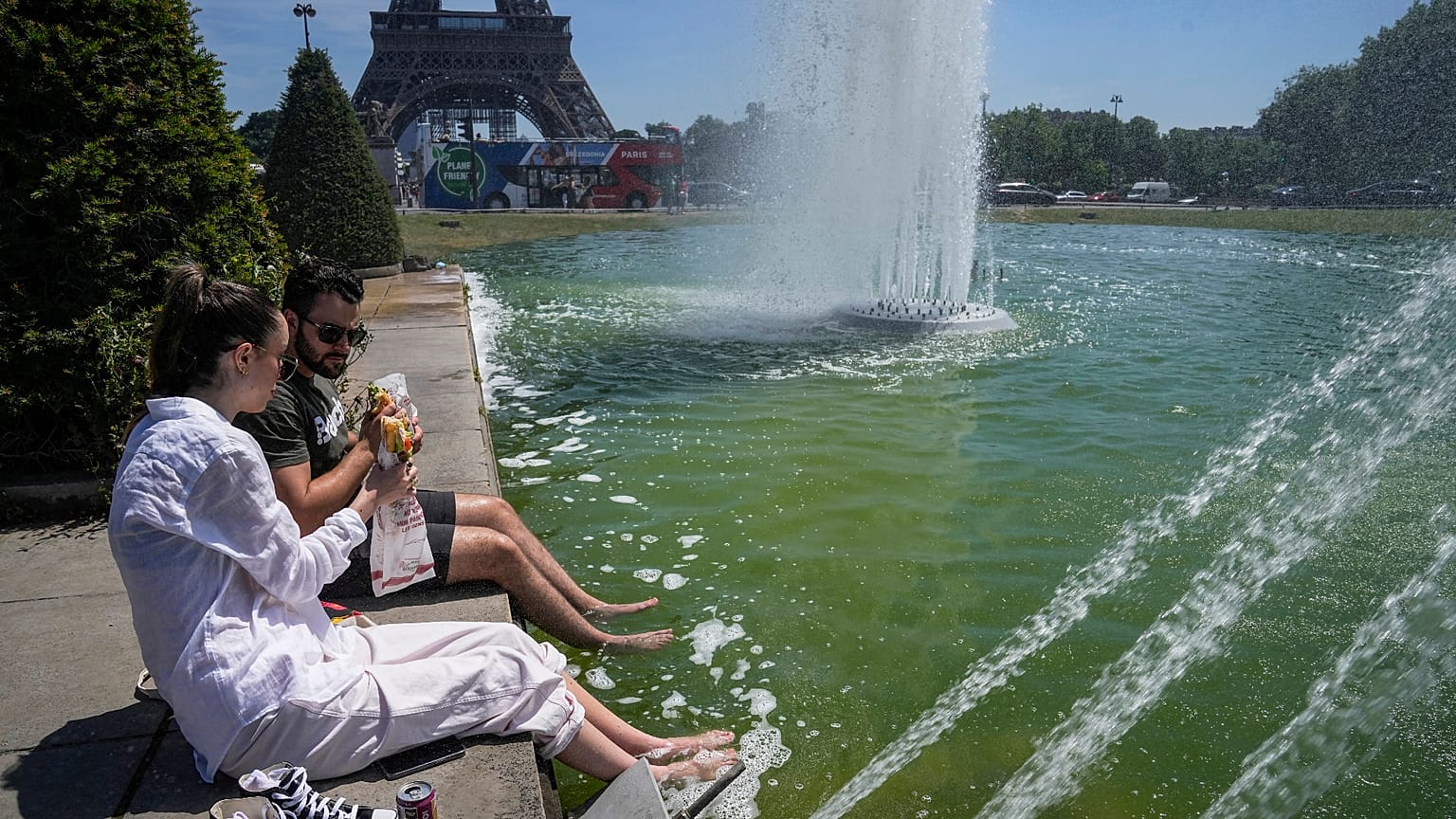 Paris viveu dias de calor pouco habitual no outono