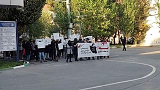 Студенты Технологического университета имени Шарифа в Тегеране вышли на акцию протеста. 7 октября 2022.