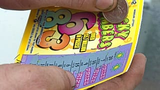 بطاقة اليانصيب