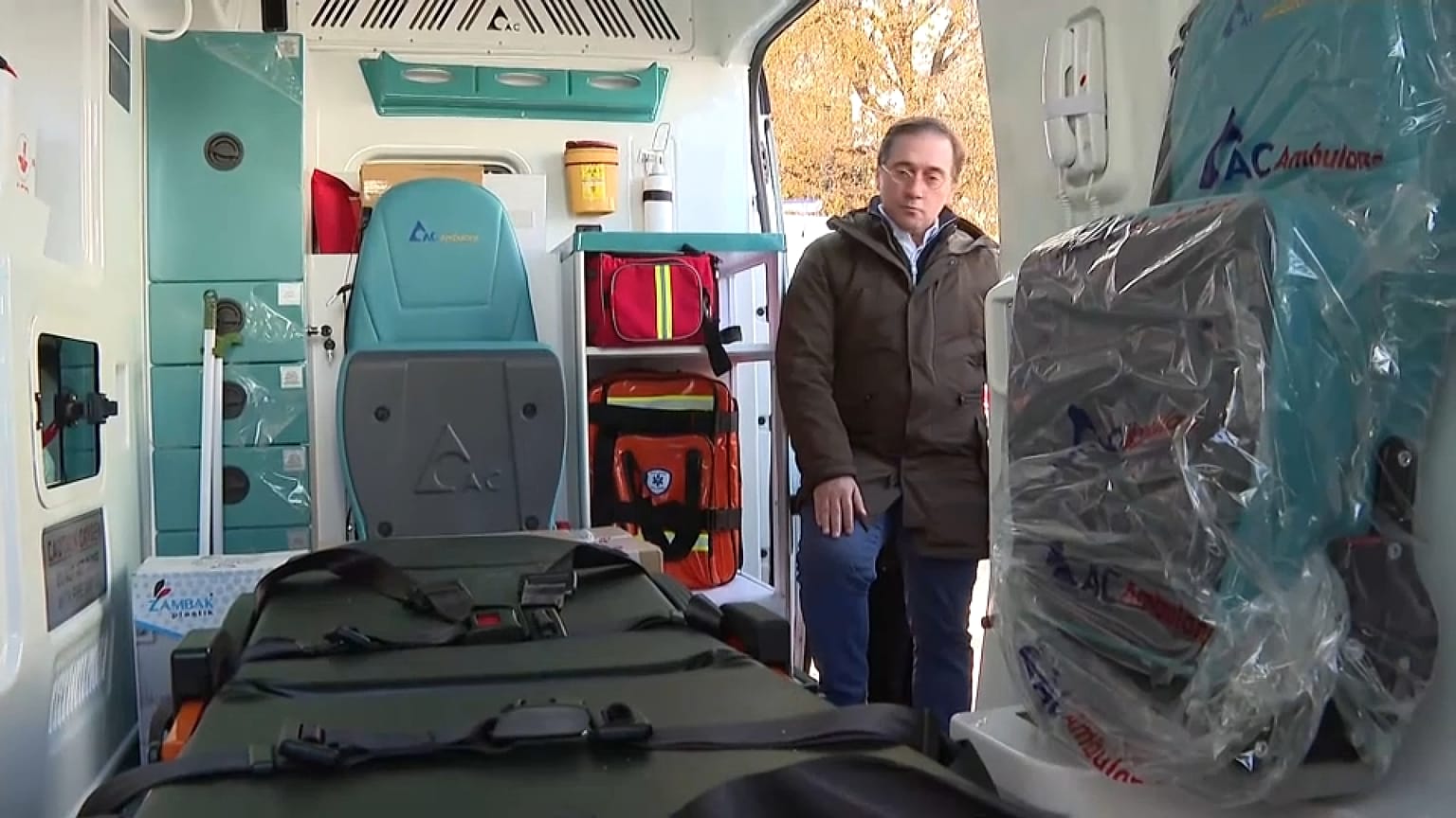 El ministro de Exteriores de España, José Manuel Albares, de visita a Kiev, el 2 de noviembre de 2022.