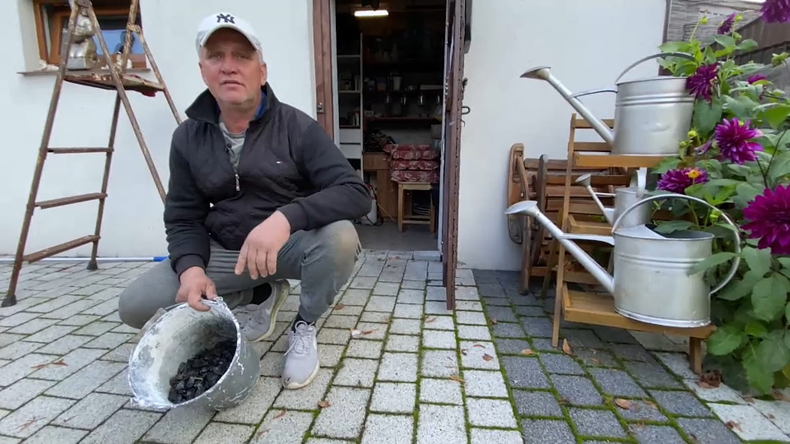 Dem pensionierten Bergmann Jacek aus Schlesien geht die Kohle aus. 
