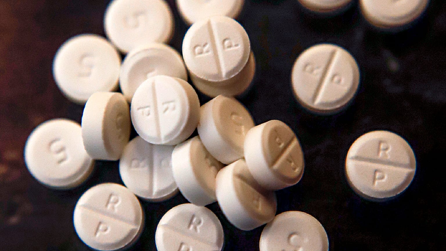 Pastillas de oxicodona aparecen en esta foto de archivo de junio de 2019.