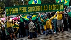 Bolsonaro için yapılan protestolardan bir görüntü
