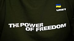 Detalhe da t-shirt envergada por Mikhailo Fedorov