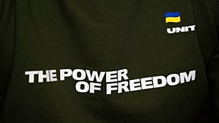 Detalhe da t-shirt envergada por Mikhailo Fedorov