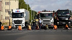 A Letzte Generation egyik közúti blokádja Berlinben