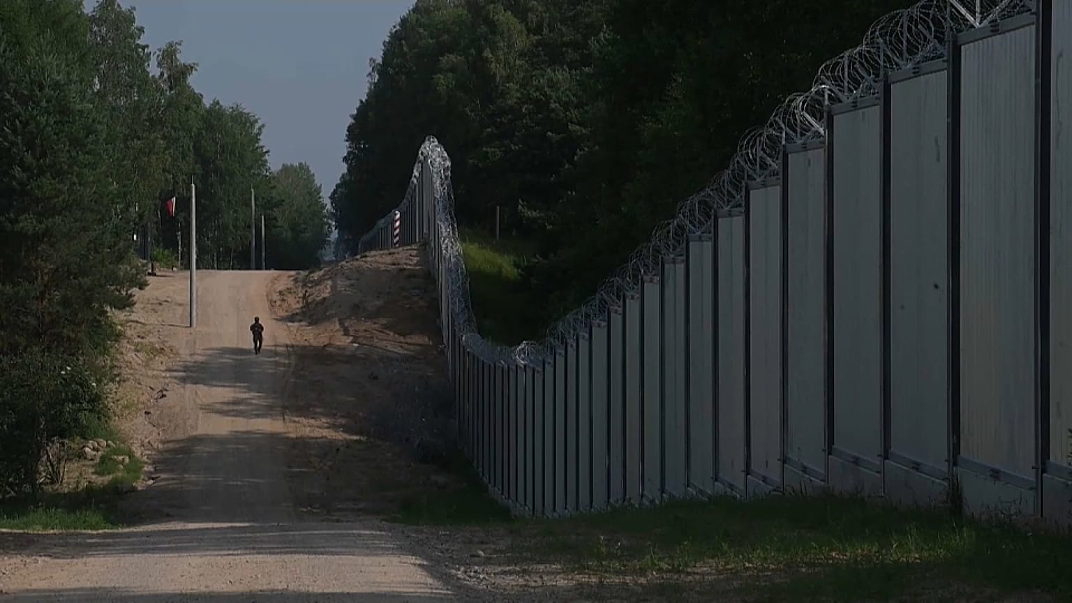 Valla en la frontera entre Polonia y Bielorrusia