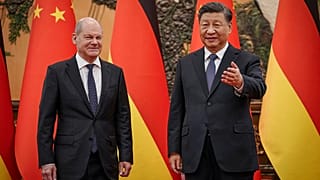 Xi Jinping empfing Olaf Scholz in der Großen Halle des Volkes in Peking