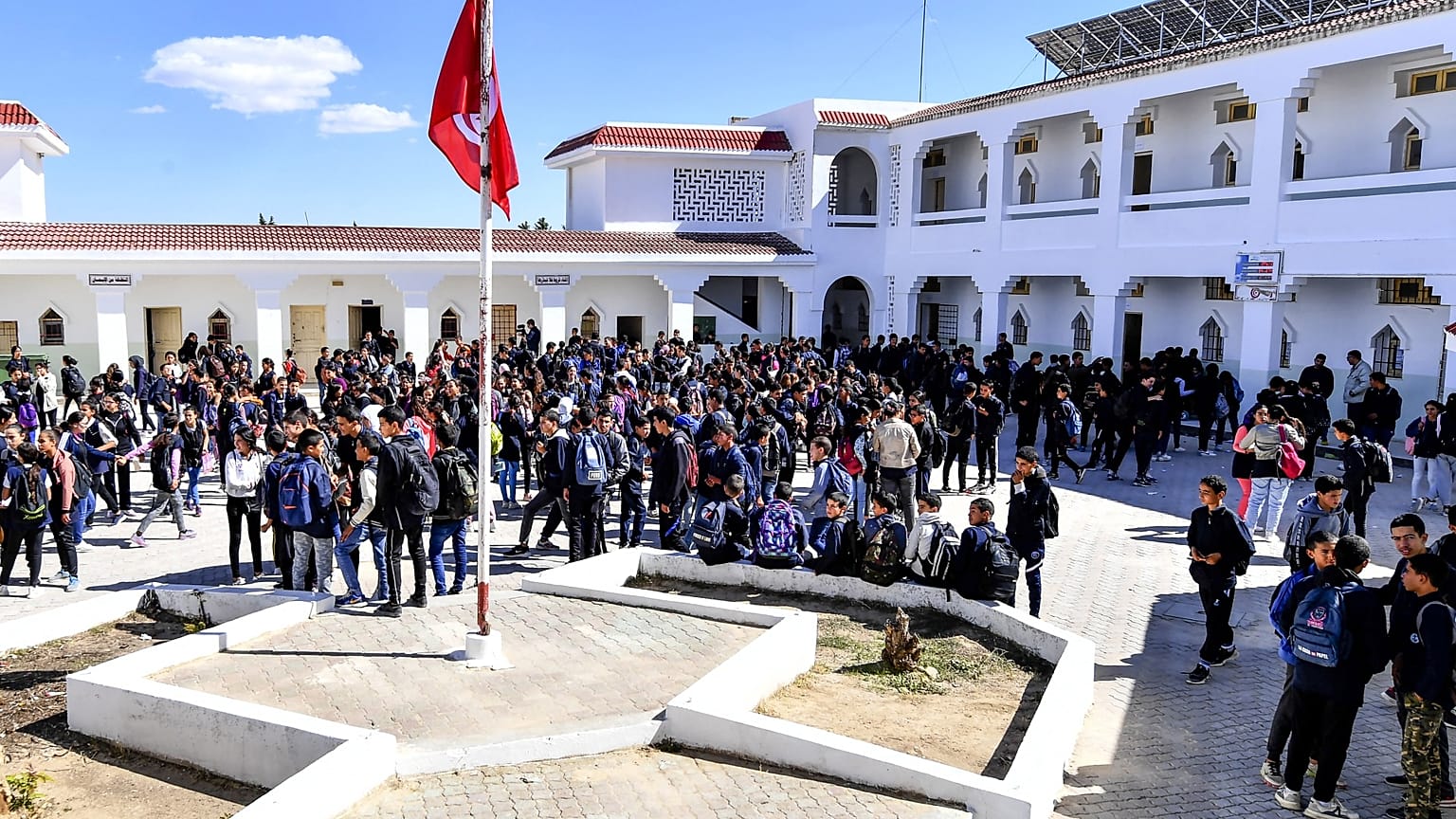 مدرسة مكثر التونسية