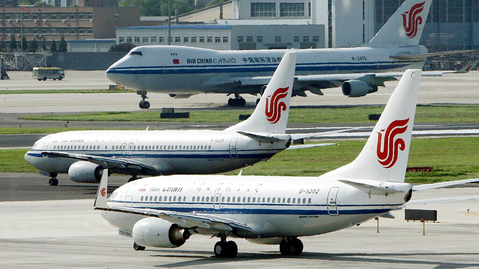 Çin Airbus'tan 140 adet yolcu uçağı siparişini onayladı