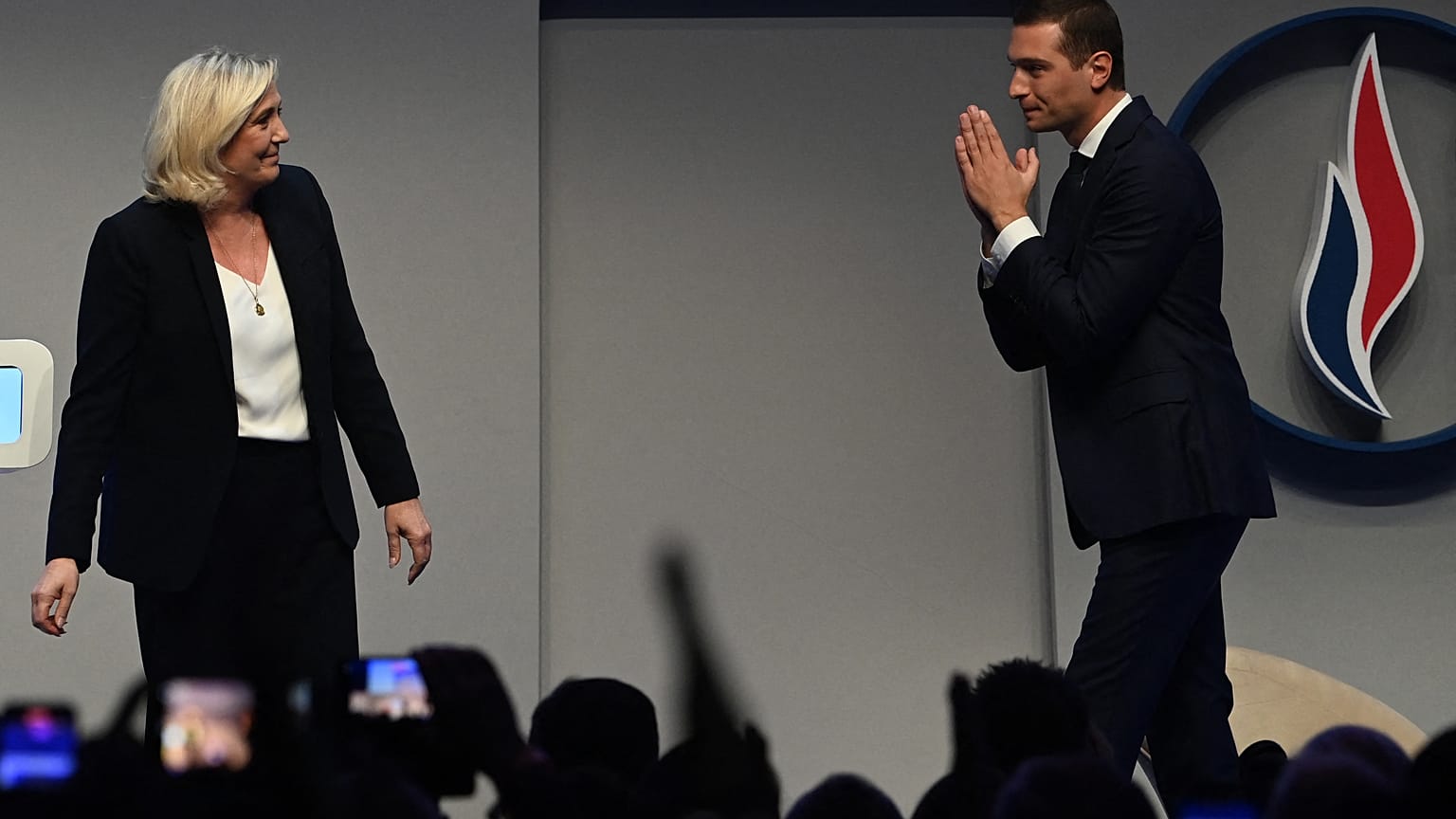 Marine Le Pen ve  Jordan Bardella 