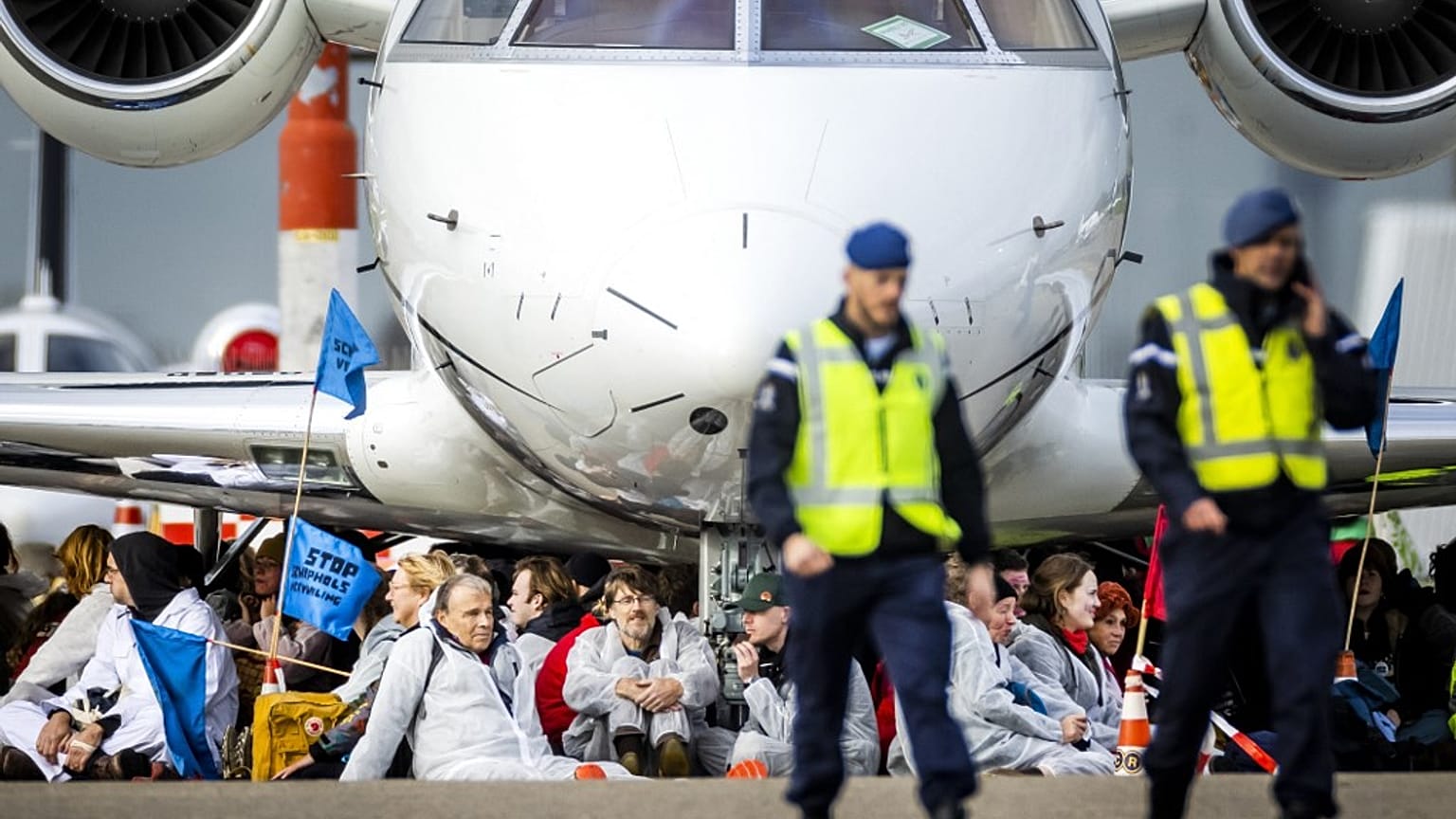 Protesto no Aeroporto de Schiphol