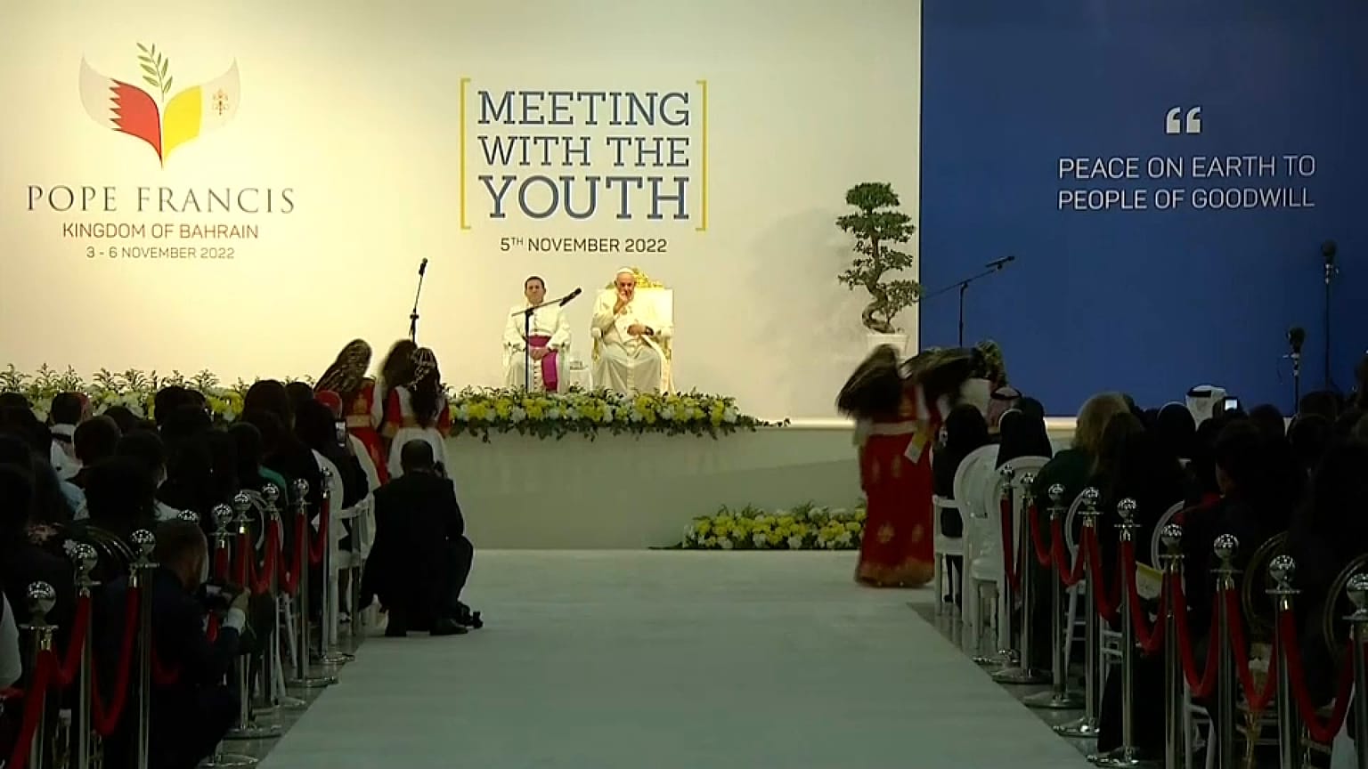 Teenage girls in saris danced for his Holiness while alumni offered testimonies and students offered words or wishes to him in over a dozen languages.