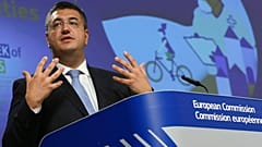 Απόστολος Τζιτζικώστας