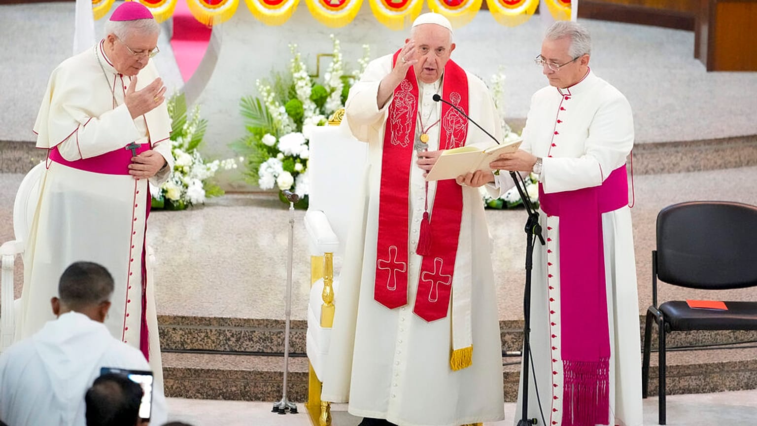 O Santo Padre rezou "pela Ucrânia martirizada"