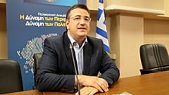 Απόστολος Τζιτζικώστας