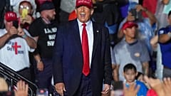 El expresidente de Estados Unidos, Donald Trump durante su discurso en Miama, Florida, Estados Unidos 7/11/2022