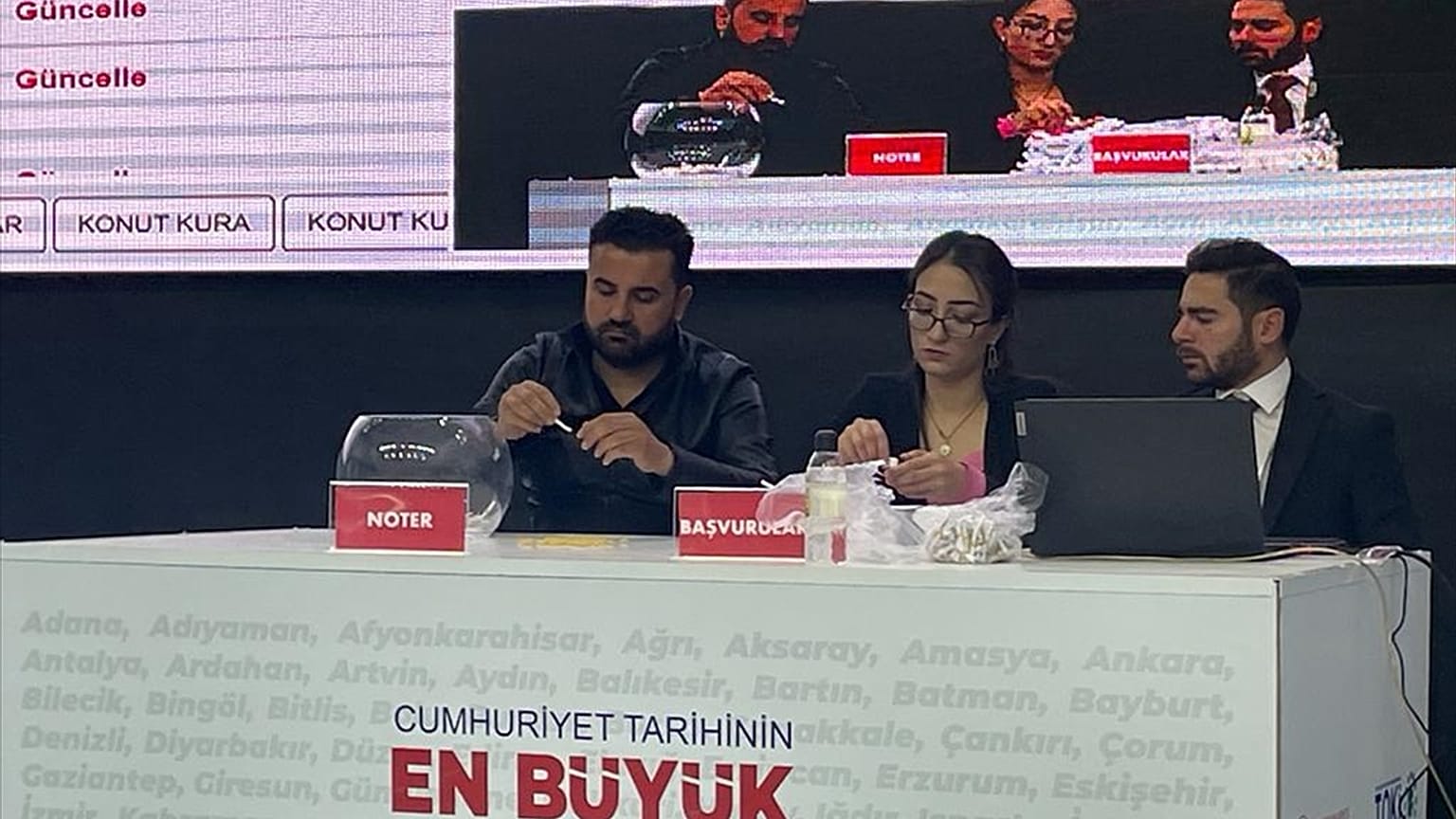 TOKİ Sosyal Konut projesi kapsamında ilk çekilişler Ardahan ve Şırnak'ta gerçekleştirildi