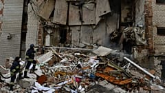Beschädigten Wohnhauses nach russischem Beschuss in der befreiten Stadt Lyman, Region Donezk (7.11.2022)