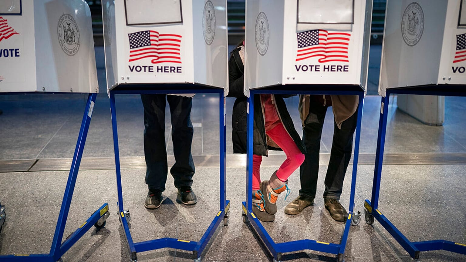 Un bureau de vote au Brooklyn Museum, à New York, le 08/11/2022
