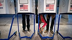 Un bureau de vote au Brooklyn Museum, à New York, le 08/11/2022
