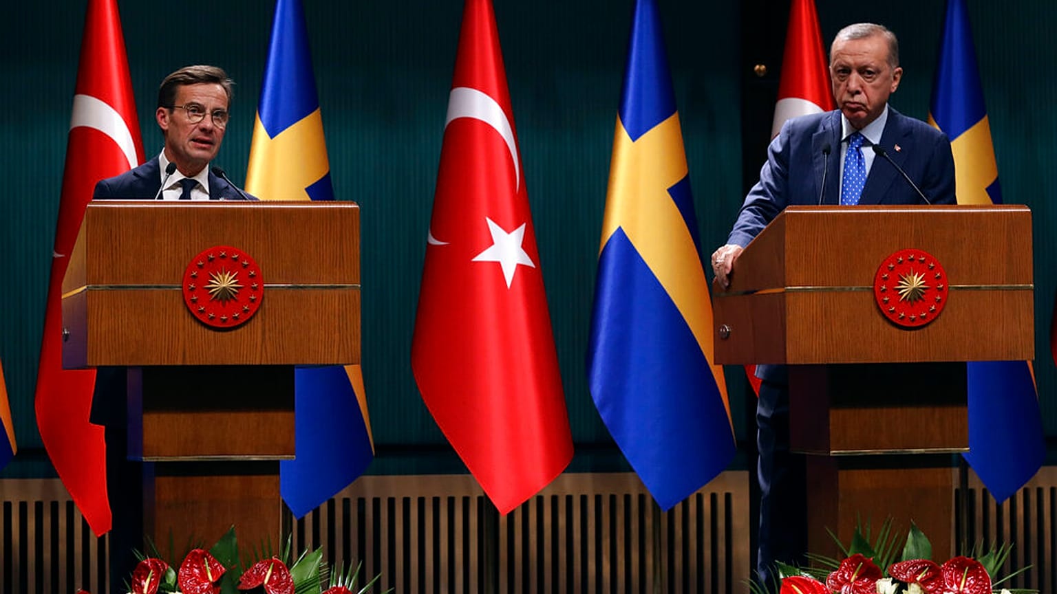 A svéd kormányfő és a török elnök közös sajtótájékoztatója