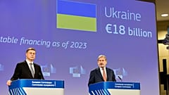 EU-Kommissare Valdis Dombrovskis und Johannes Hahn in Brüssel