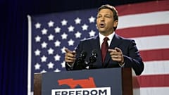 Ron DeSantis kormányzó meggyőző többséggel nyert Floridában