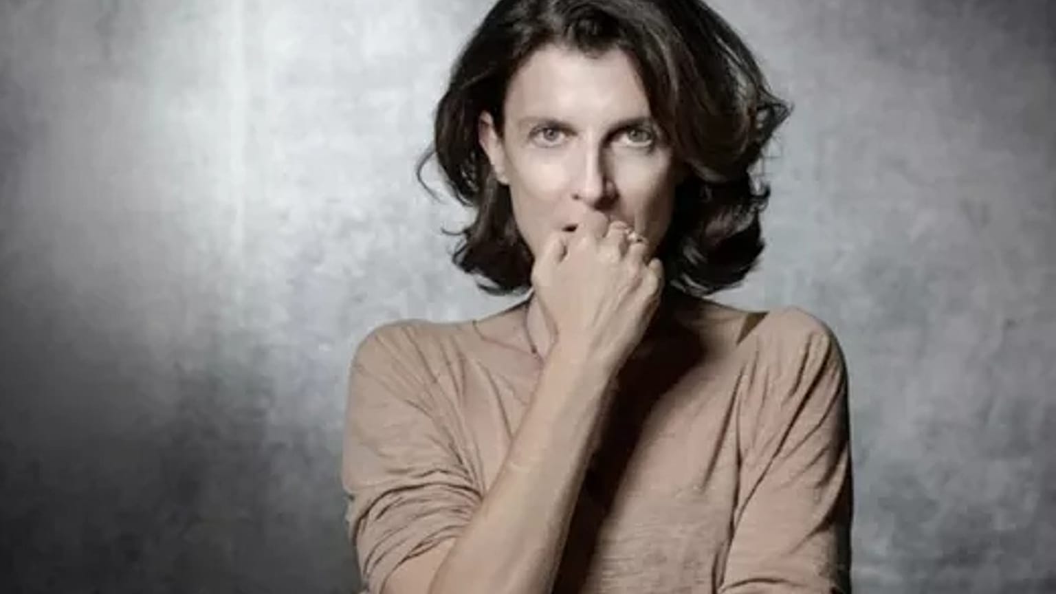 Emmanuelle Bayamack-Tam, the 2022 recipient of the Prix Médicis for French Fiction 