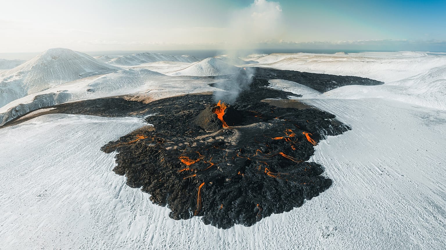 Eruption at Geldingadalir