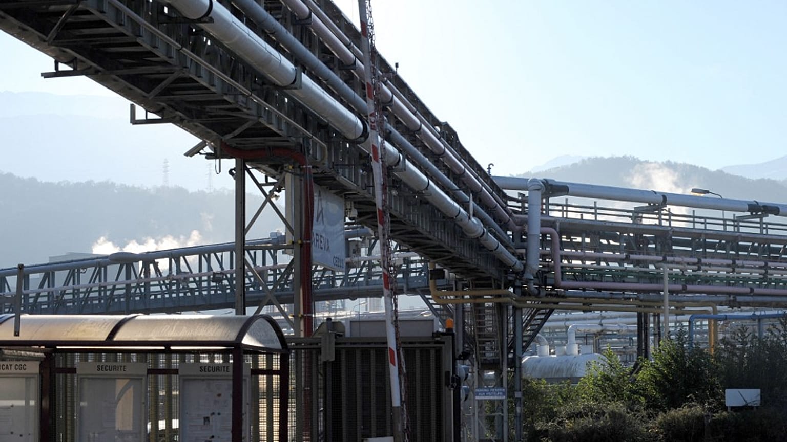 Archives : usine pétrochimique à Jarrie, près de Grenoble - photo du 16/10/2012
