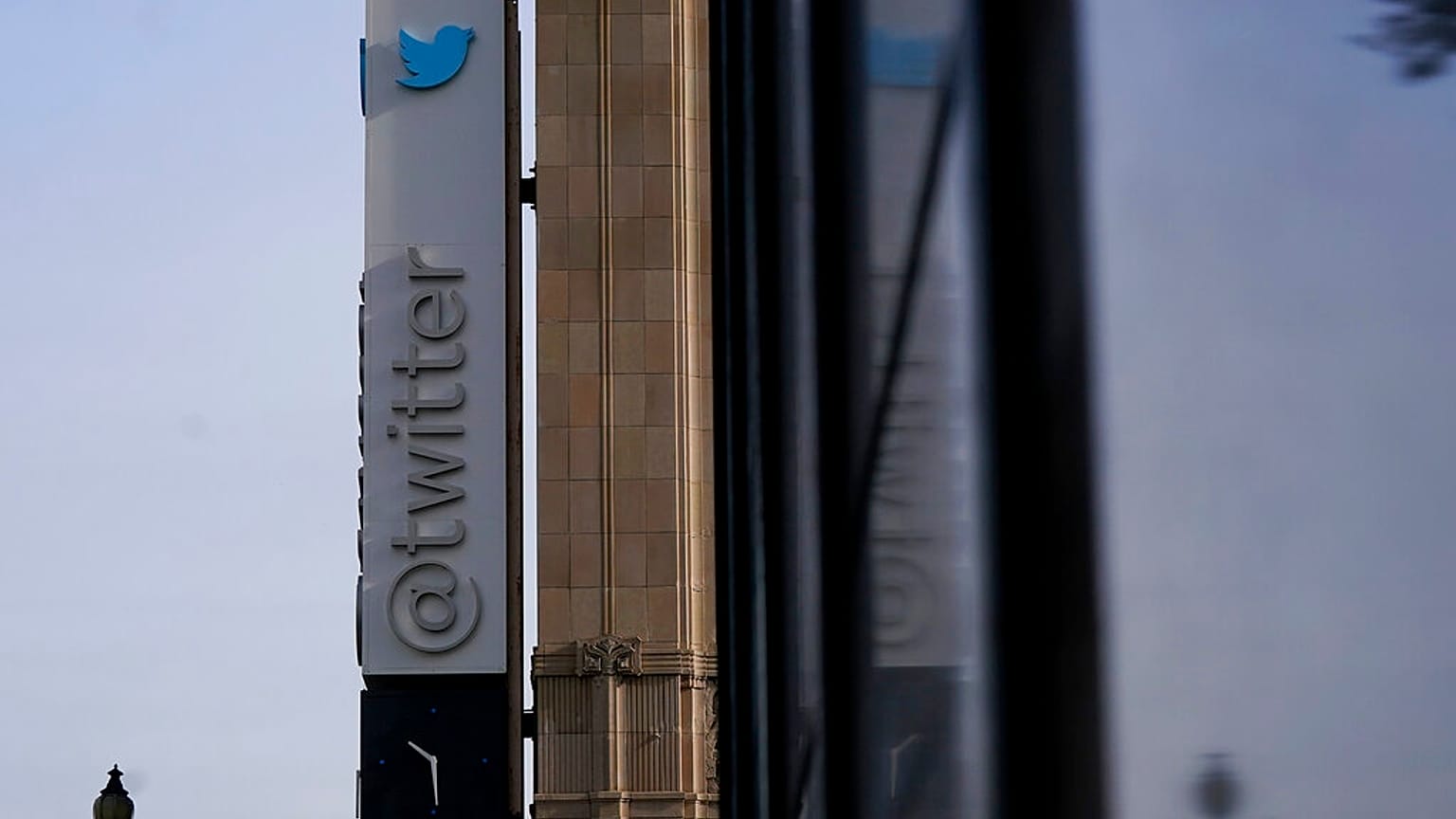 Musk, Twitter'da uzaktan çalışma dönemini kapadı