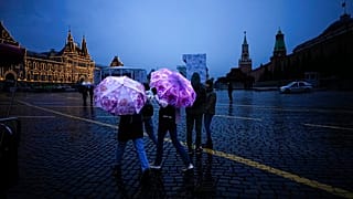 Emberek a moszkvai Vörös Téren