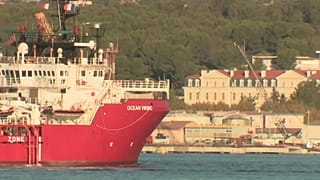 Ocean Viking vor Anker