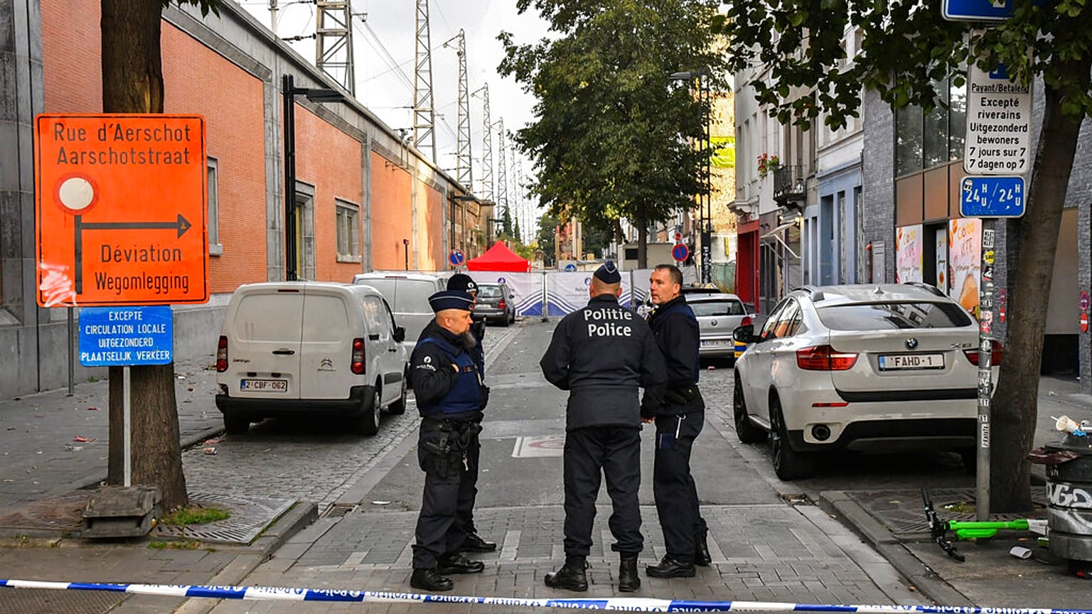 Nach dem Messerangriff nimmt die Brüsseler Polizei Ermittlungen auf