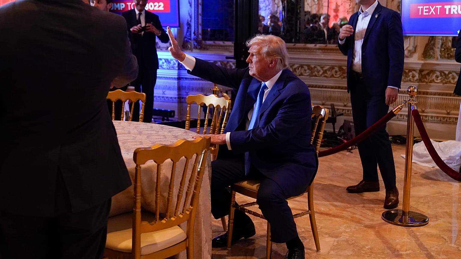 Eski ABD Başkanı Donald Trump'ın salı günü 2024 başkanlık seçimi için adaylığını açıklayacağı bildirildi