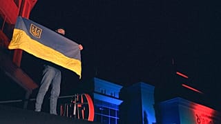 Weiter feiern in Cherson Einwohner den Abzug russischer Truppen, 12.11.2022 