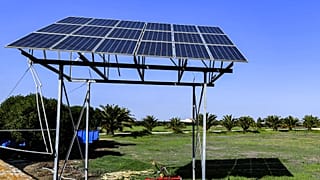 ألواح الطاقة الشمسية