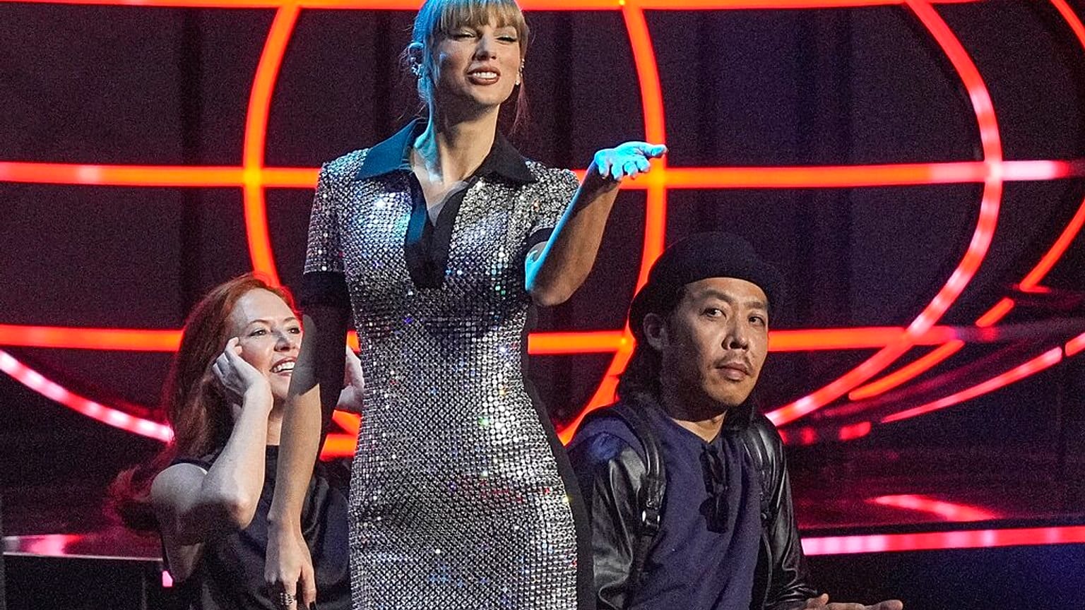 Taylor Swift woos the crowd at the MTV EMAs in Dusseldorf