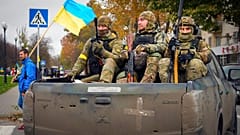 Ukrayna askerleri Herson'a girerek önemli bir başarı elde etti
