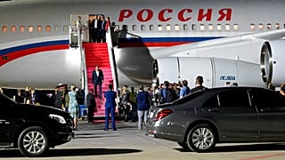 Rusya Dışişleri Bakanı Lavrov Bali'ye indikten sonra hastaneye kaldırıldı