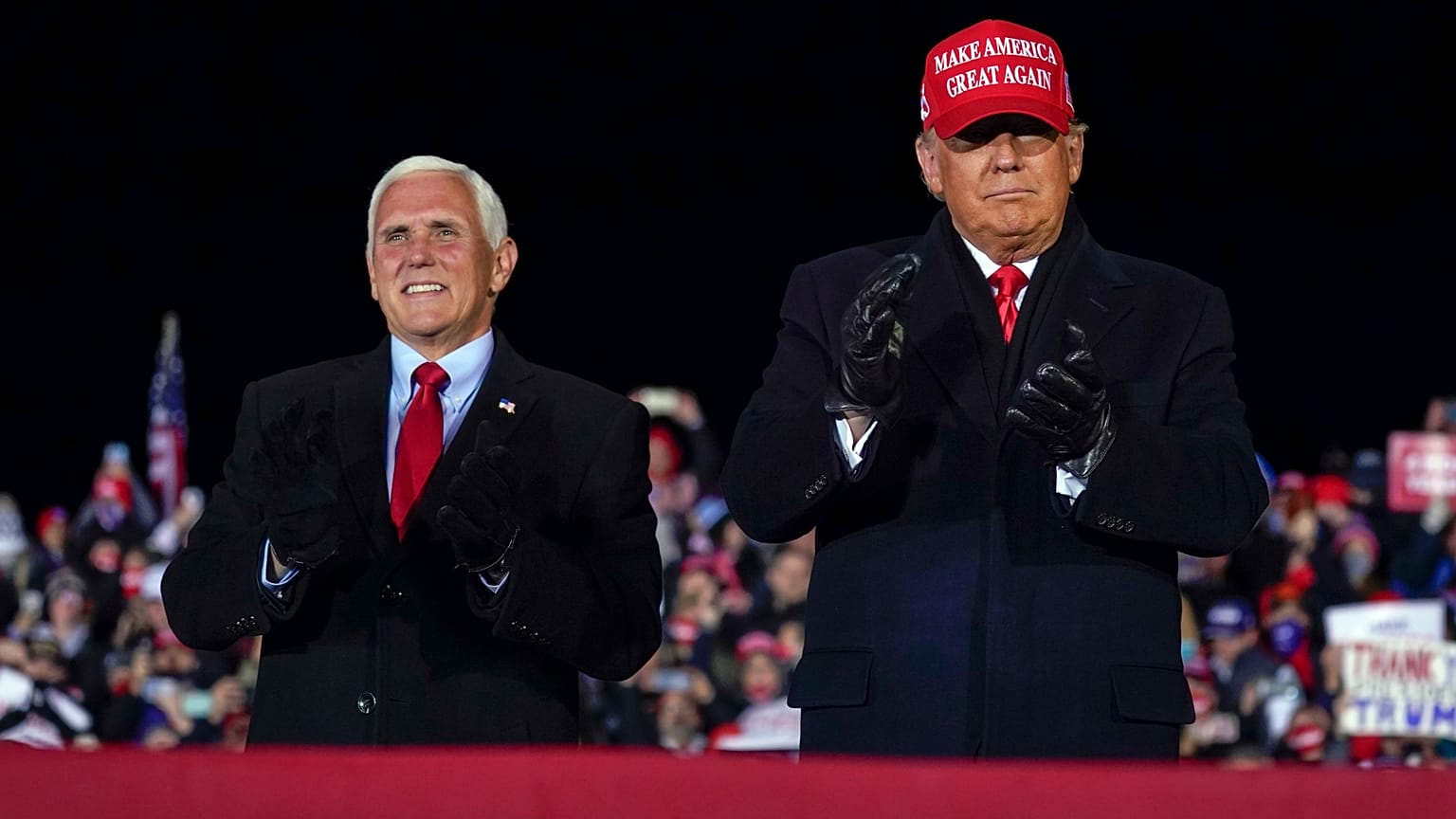 Eski ABD Başkan Yardımcısı Mike Pence ve eski ABD Başkanı Donald Trump