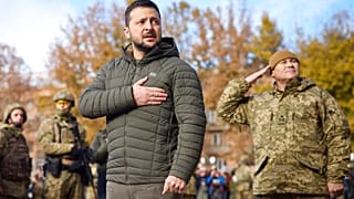 Volodymyr Zelensky, main sur le coeur à Kherson 14/11/22