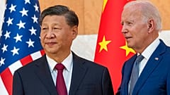 Xi Jinping und Joe Biden bei ihrem ersten persönnlichen Treffen seit Bidens Amtsantritt