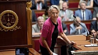 رئيسة الوزراء الفرنسية إليزابيت بورن في الجمعية الوطنية في باريس. 2022/07/06