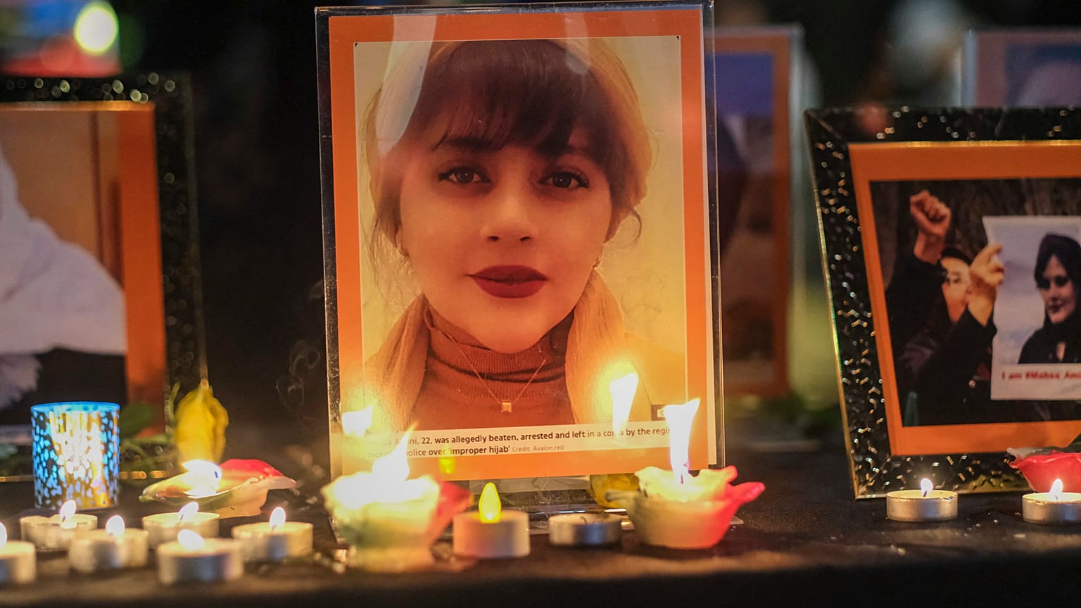  İran'da 22 yaşındaki Mahsa Amini'nin 16 Eylül'de yaşamını yitirmesi sonrası yönetim karşıtı gösteriler başladı